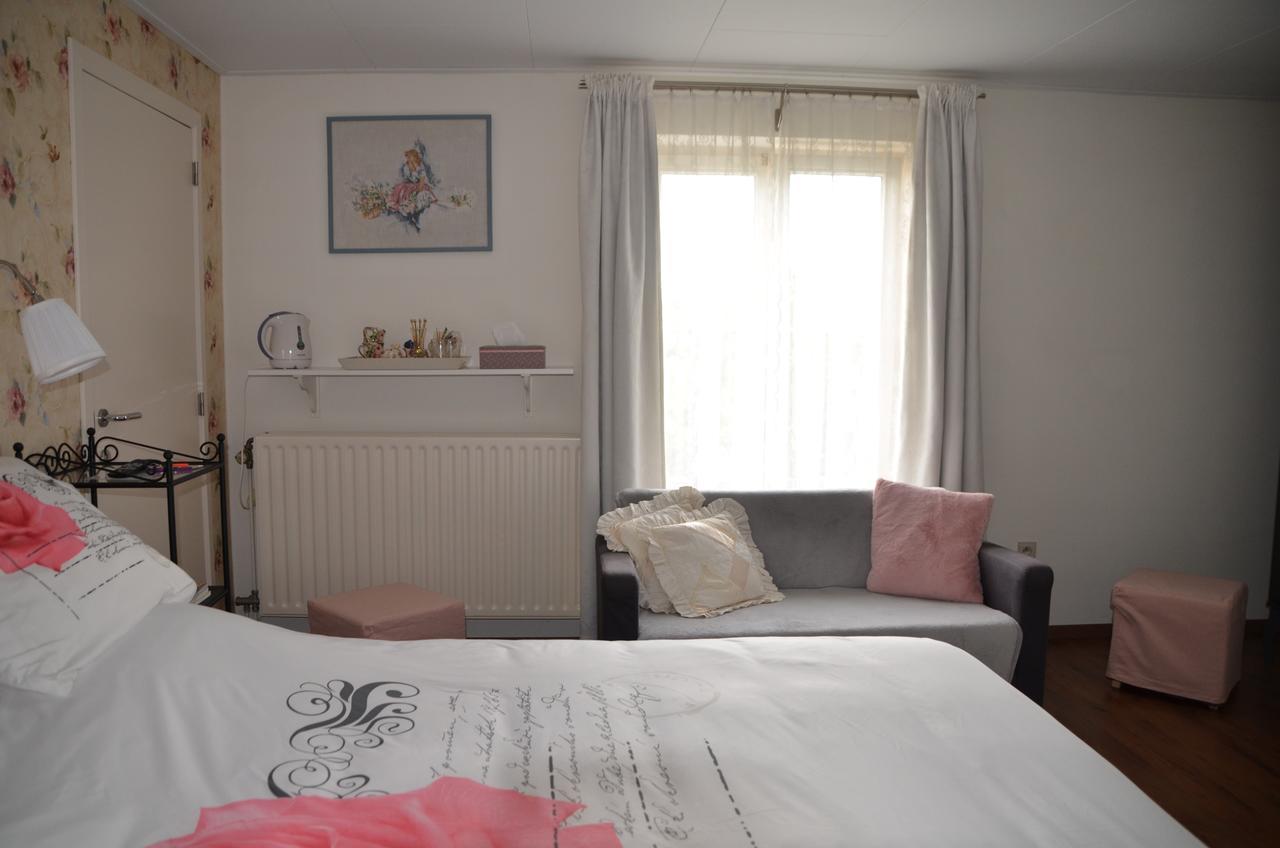 La Rose Bed & Breakfast NeerNeerpelt Exterior foto
