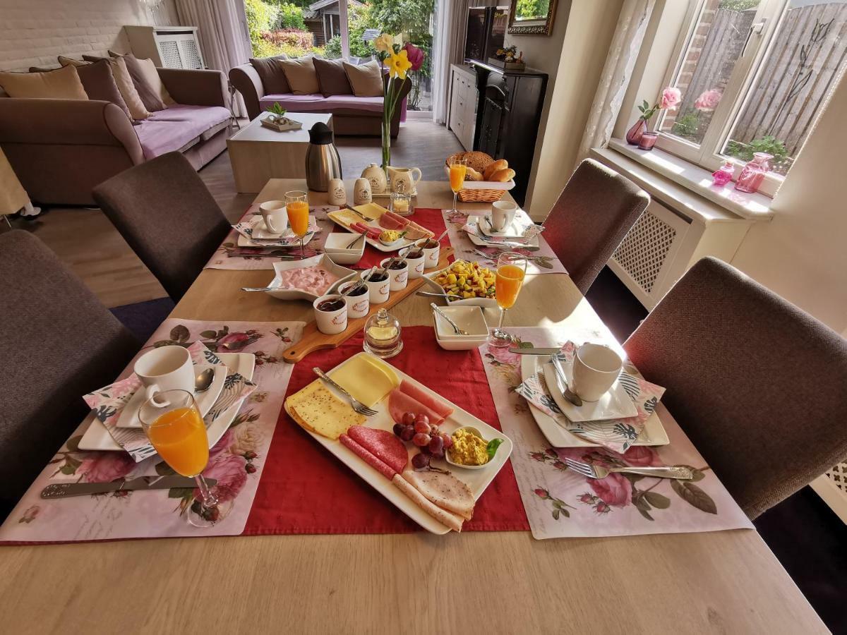 La Rose Bed & Breakfast NeerNeerpelt Exterior foto